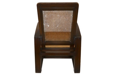 Lot 13 - UNKNOWN: An Arts and Crafts chair, early 20th Century