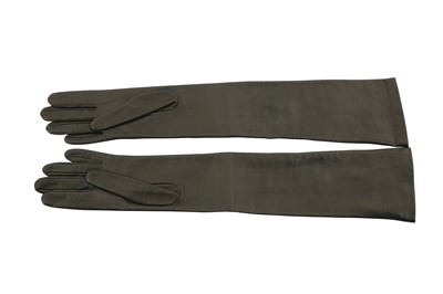Lot 1323 - Celine Black Long Leather Gloves - Size 6.5