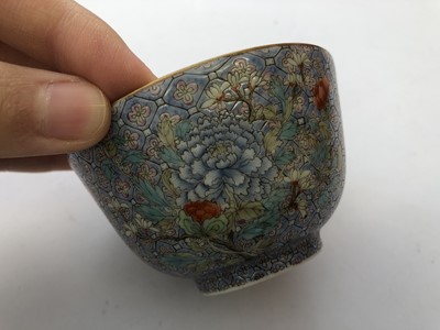 Lot 622 - A CHINESE FAMILLE ROSE 'FLOWER' FUP.