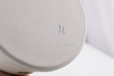 Lot 290 - CHUN LIAO , TAIWAN, b. 1969) a porcelain bowl