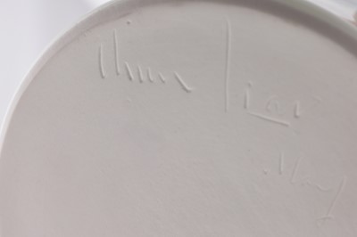 Lot 290 - CHUN LIAO , TAIWAN, b. 1969) a porcelain bowl