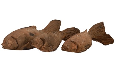 Lot 88 - THREE MODERN CHAINSAW ART CARVED WOODEN FISH