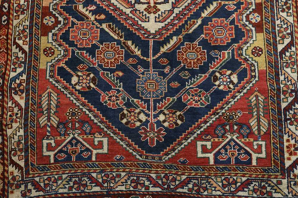 Lot 85 - AN ANTIQUE QASHQAI RUG, SOUTH-WEST PERSIA