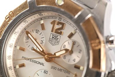 Lot 322 - TAG HEUER.