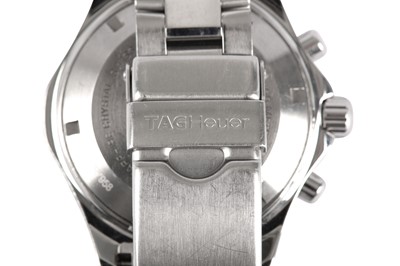 Lot 42 - TAG HEUER.