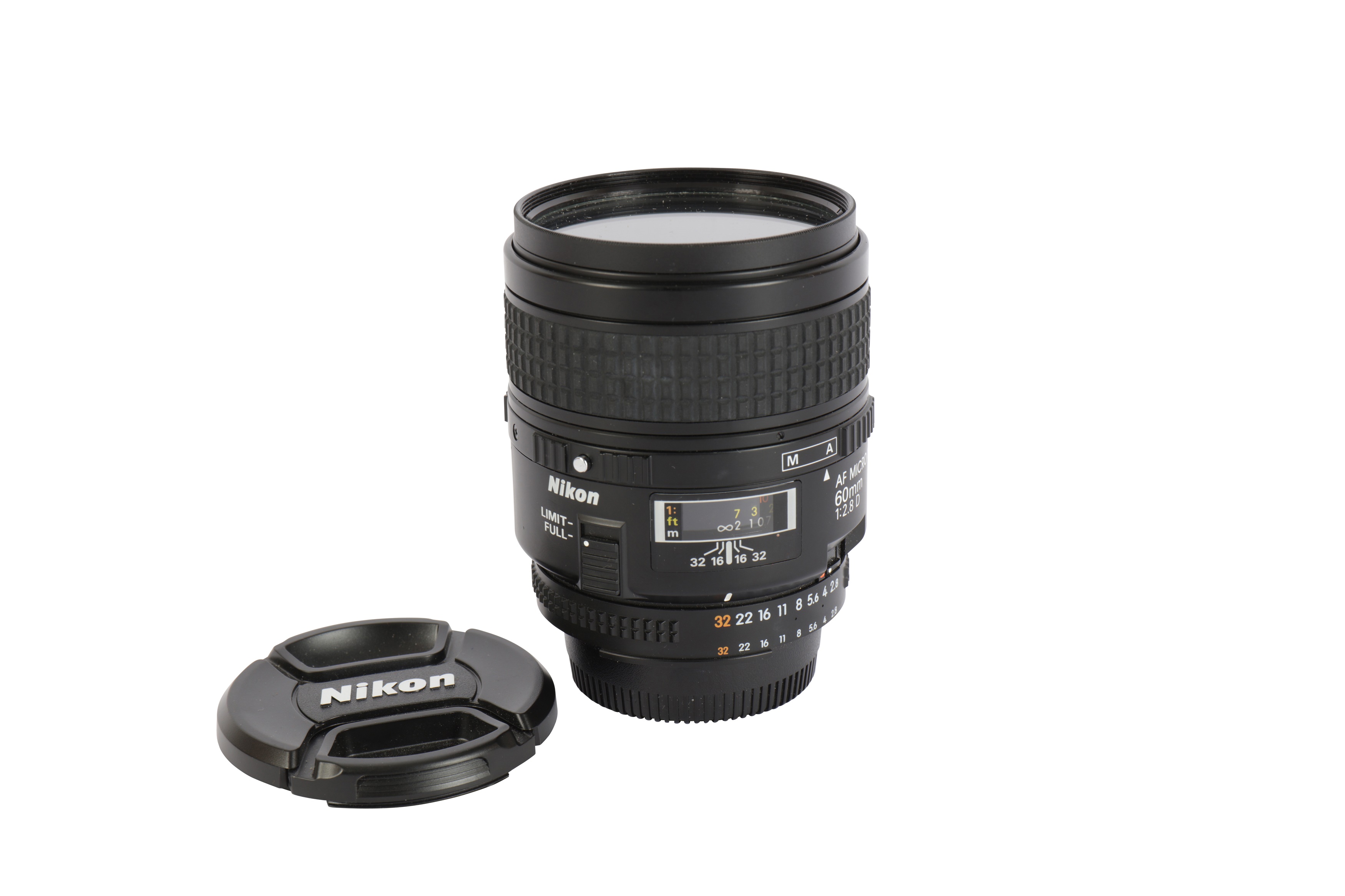 Lot 421 - A NIkon AF Micro-Nikkor 60mm f/2.8 D Lens