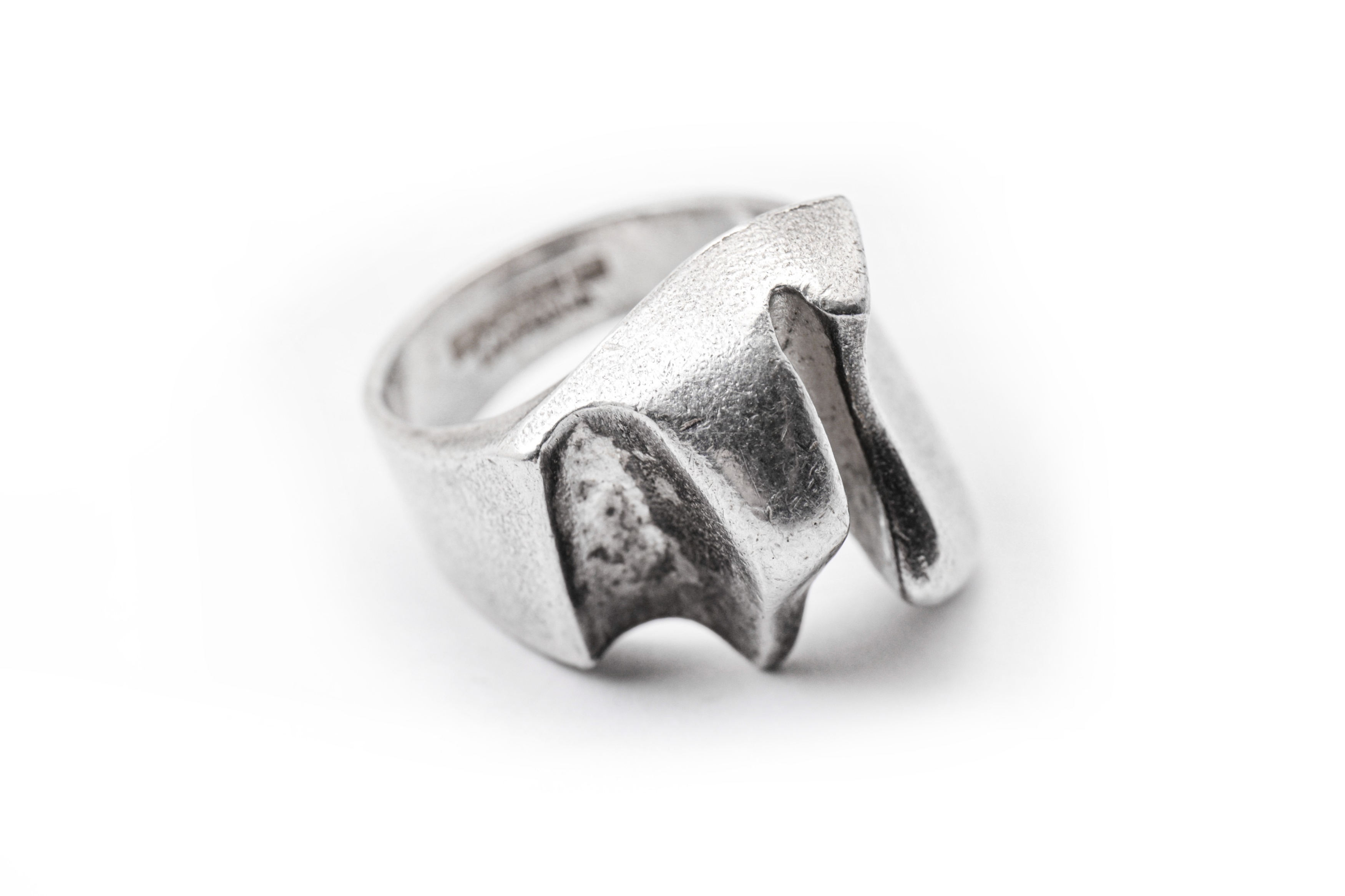 Lot 69 - BJORN WECKSTROM I A SILVER RING, CIRCA 1980