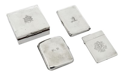 Lot 17 - A mixed group including a Victorian sterling silver card case, London 1883 by Alfred Hall & John Goode