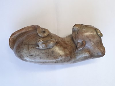 Lot 226 - A CHINESE SOAPSTONE ‘CAT’ GROUP.