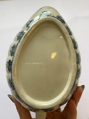 Lot 721 - TWO CHINESE PORCELAIN PIECES AND A JADE ARCHER'S RING.