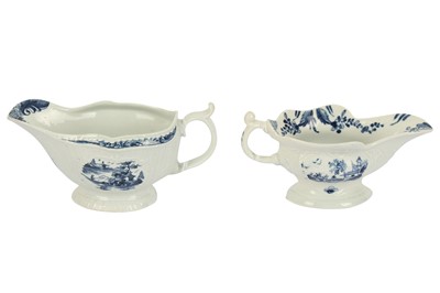 Lot 18 - An 18th century Worcester blue and white sauce boat, circa. 1760