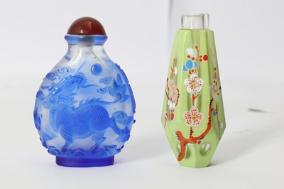 Lot 76 - TWO CHINESE GLASS SNUFF BOTTLES.