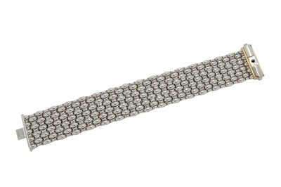 Lot 1269 - Chimento | A reversible fancy-link bracelet