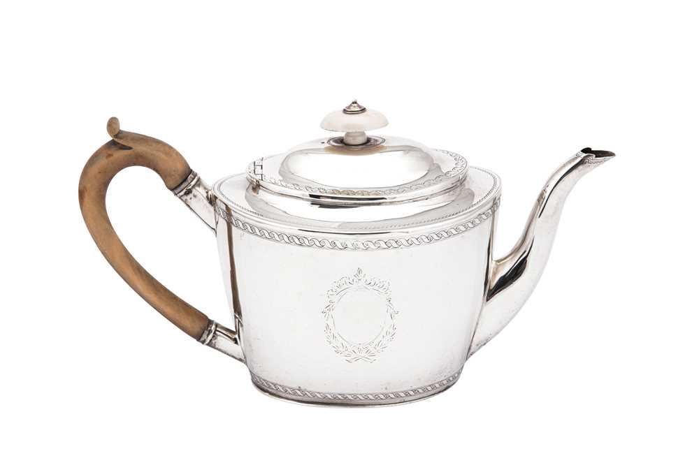 Lot 7 - A George III sterling silver teapot, London 1799 by John Merry