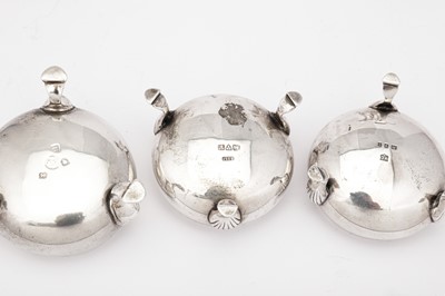 Lot 12 - A mixed group of sterling silver including a George II salt, London 1737 by Edward Wood