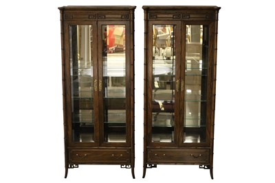 Lot 711 - A pair of 20th century Regency style American Chinoiserie display cabinets