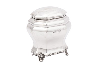 Lot 252 - A George V sterling silver tea caddy, Sheffield 1913 by Joseph Rodgers & Sons