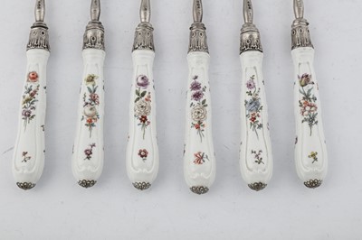 Lot 88 - A set of six George III sterling silver and German porcelain fruit forks, London 1818 by Robert Peppin