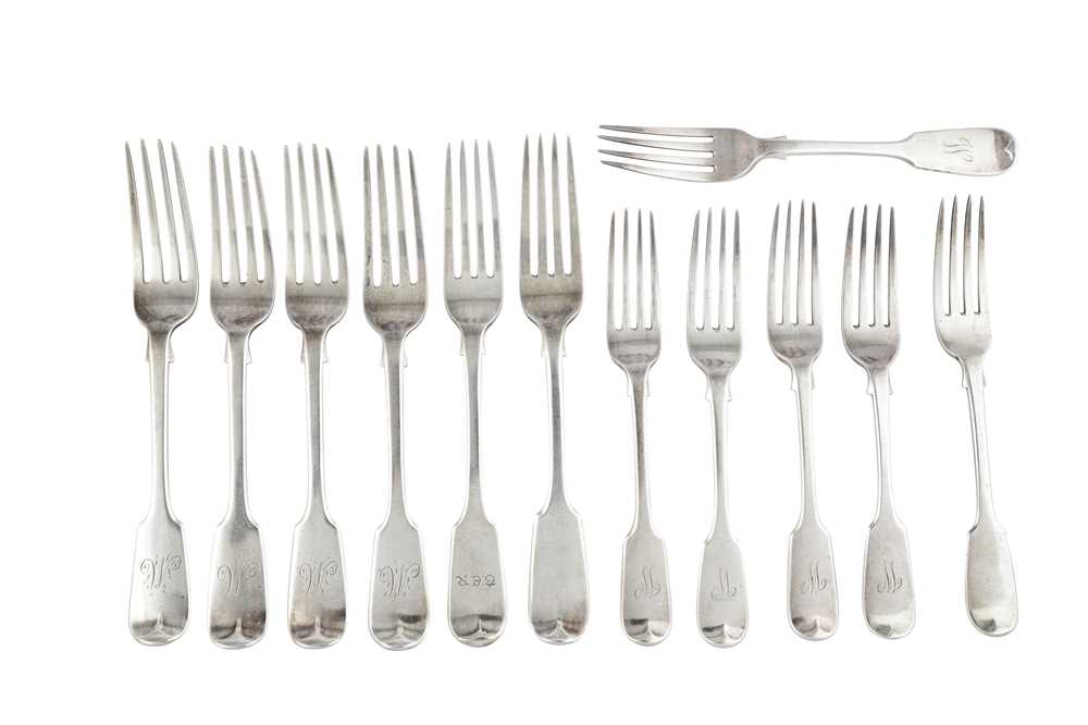 Lot 57 - A mixed group of sterling silver Fiddle pattern table forks and dessert forks