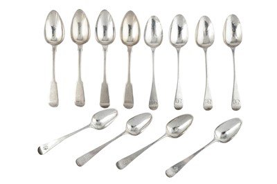 Lot 49 - A mixed group of sterling silver teaspoons