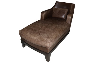 Lot 769 - A contemporary Italian day bed or chaise lounge by Promemoria