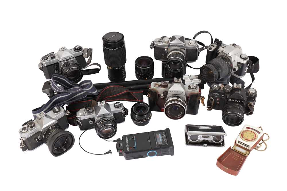 Lot 472 - A Pentax KX Outfit & Other SLR Cameras
