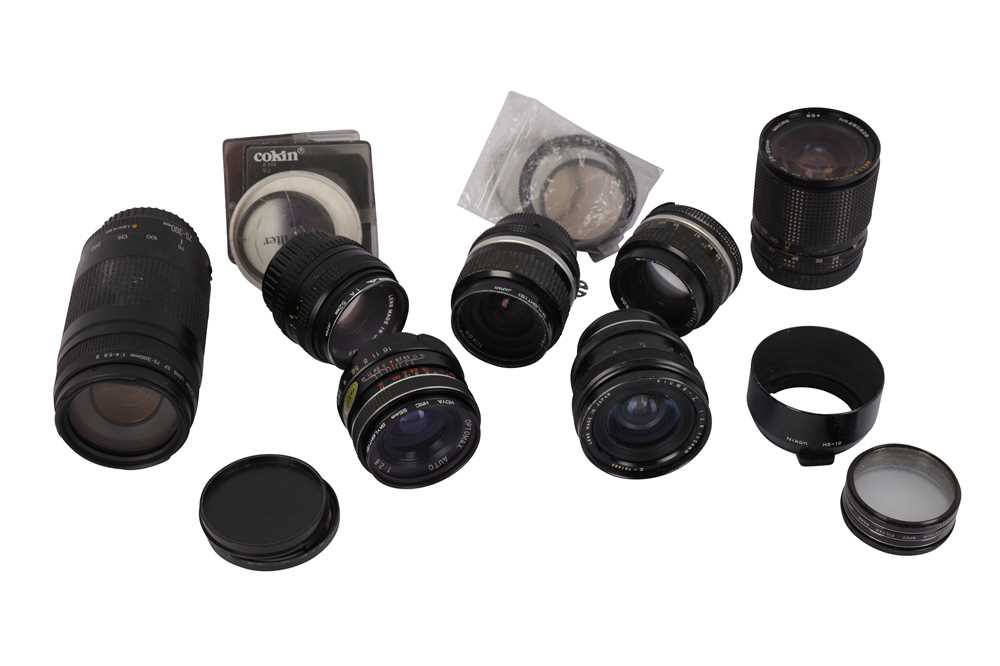 Lot 476 - A Selection of Lenses
