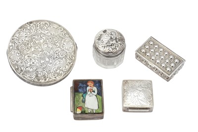 Lot 106 - A mixed group of silver objects of vertu, including an Austrian compact, Vienna post-1922 by AK
