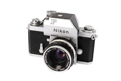 Lot 425 - A Nikon F Photomic SLR Camera