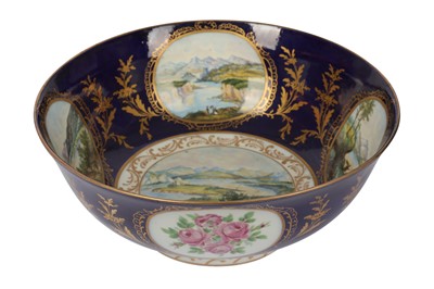 Lot 88 - A large late 19th/early 20th century Continental porcelain bowl, decorated in the English taste