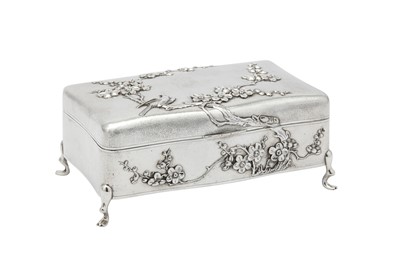 Lot 238 - An early 20th century Chinese Export silver dressing table jewellery casket, Shanghai circa 1920 retailed by Hung Chong