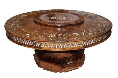 Lot 702 - A large Indian rosewood table