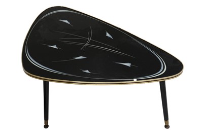 Lot 718 - A 1950s coffee table