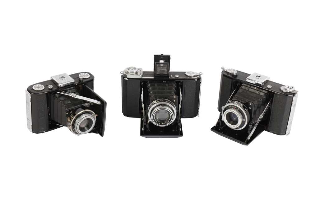 Lot 621 Three PreWar Zeiss Ikon 120 Rollfilm
