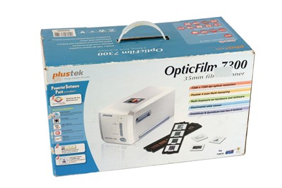 Lot 557 - Plustek OpticFilm 7300 35mm High Resolution Film & Slide Scanner