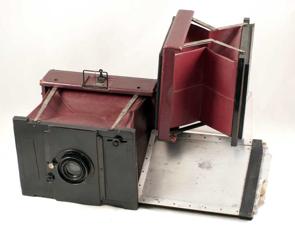 Lot 735 - Gorez Anschutz Folding Strut Camera, Maroon Bellows