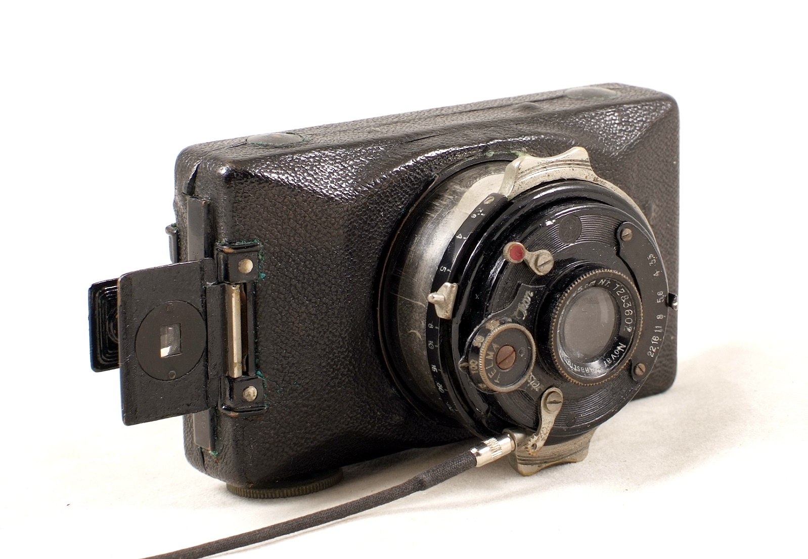 Lot 395 Zeiss Ikon Kolibri 523/18, 127 Format Camera