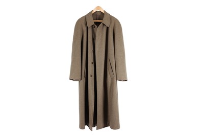 Lot 273 - Hermes Balmacaan Mens Cashmere Coat - Size 54
