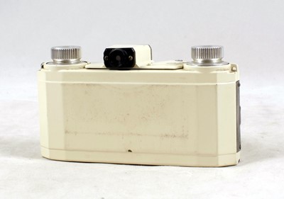 Lot 587 - An Ilford Advocate Camera with Dallmeyer Lens.