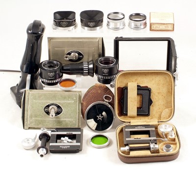 Lot 747 - Small Collection of Rolleiflex Accessories