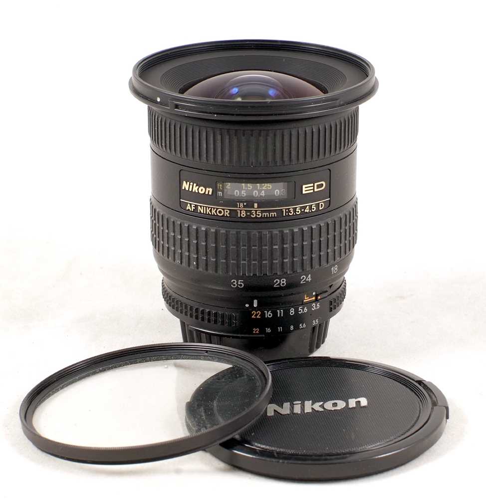 Lot 432 - AF Nikkor 18-35mm D ED AF Zoom Lens