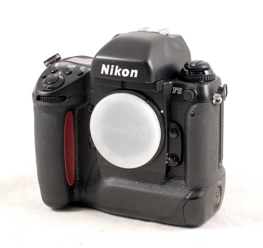 Lot 453 - Nikon F5 Film Camera Body