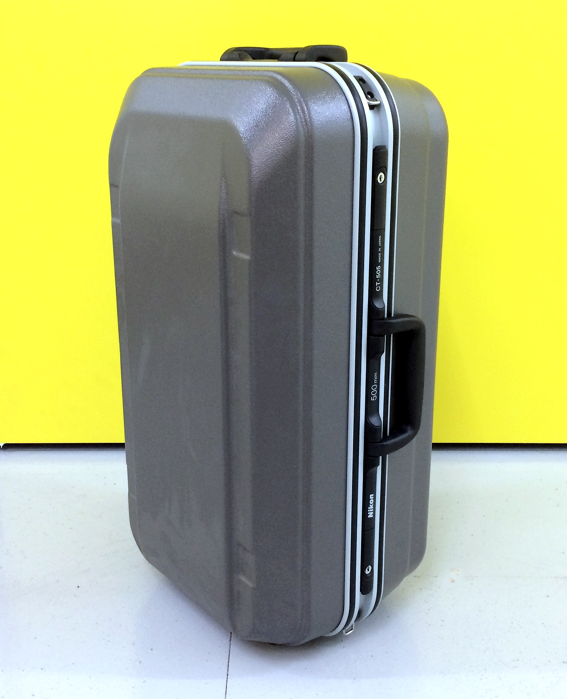 Lot 450 - Nikon CT-505 Heavy Duty Lens Trunk for AF-S