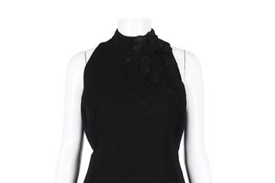 Lot 673 - Akris Black Flower Sleeveless Applique Dress - Size 12