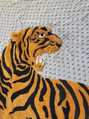 Lot 459 - A LARGE 'TIGER' TEXTILE.