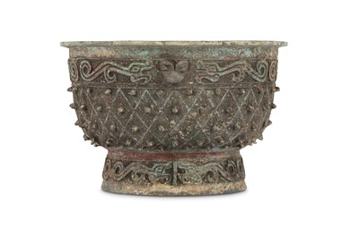 Lot 480 - A CHINESE BRONZE ARCHAISTIC RITUAL VESSEL.