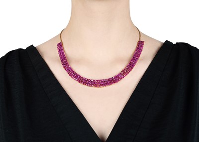 Lot 76 - A ruby necklace