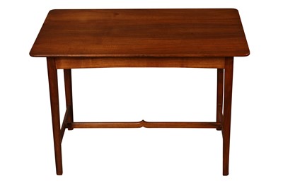 Lot 125 - A MID 1950's ENGLISH WALNUT SIDE TABLE BY ANTHONY HOLME-BARNETT