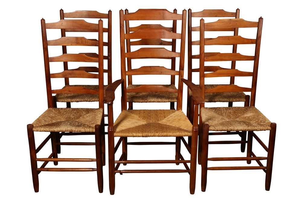 Lot 26 - A SET OF FIVE COTSWOLD SCHOOL YEW WOOD LADDER BACK DINING CHAIRS BY EDWARD GARDINER