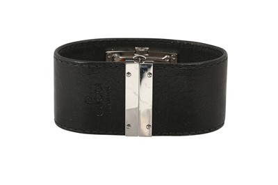 Lot 486 - Gucci Black Cuff Bracelet Watch